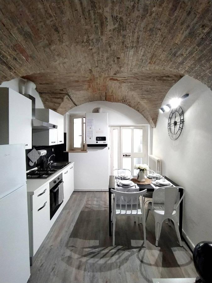 Ferienwohnung Casa In Centro Storico Vista Gran Sasso Atri Exterior foto