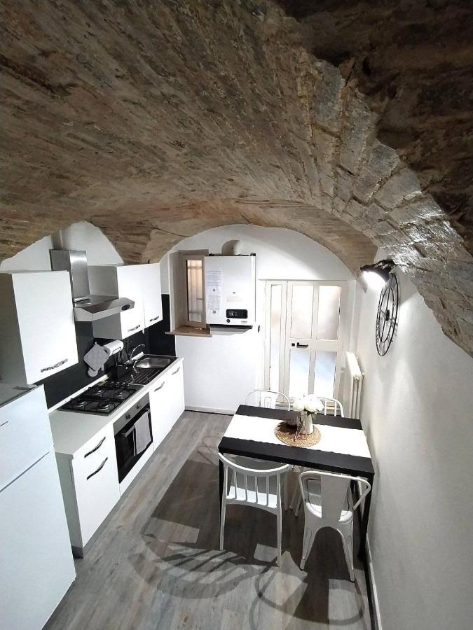 Ferienwohnung Casa In Centro Storico Vista Gran Sasso Atri Exterior foto