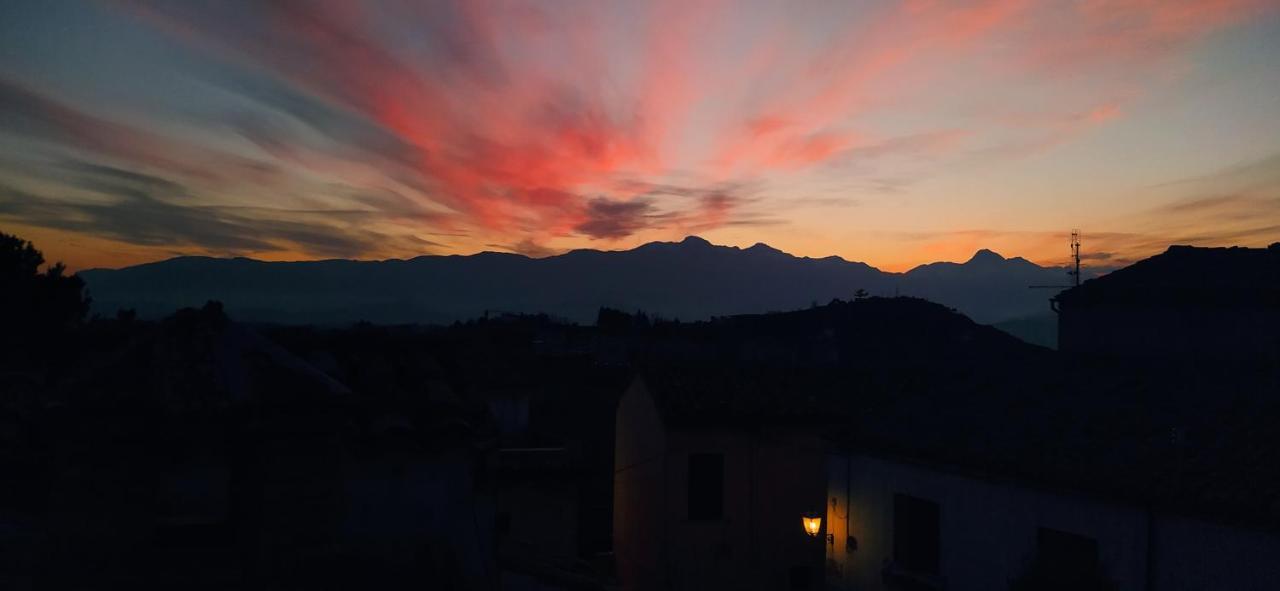 Ferienwohnung Casa In Centro Storico Vista Gran Sasso Atri Exterior foto